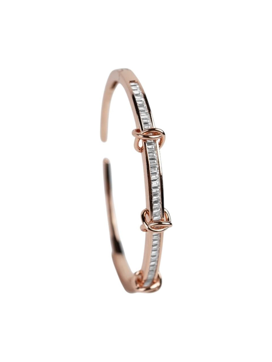 KNOTS AND BAGUETTE BRACELET